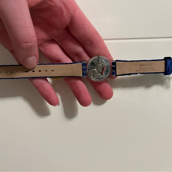 brand new swatch watch - Picture 2 of 2